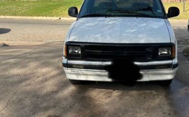 Chevy-s10-pickup-1994-white-2