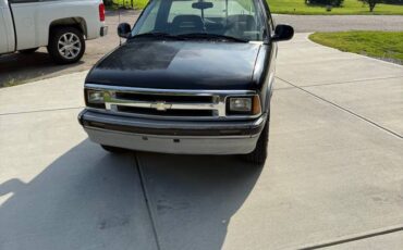 Chevy-s10-pickup-1995-black-2