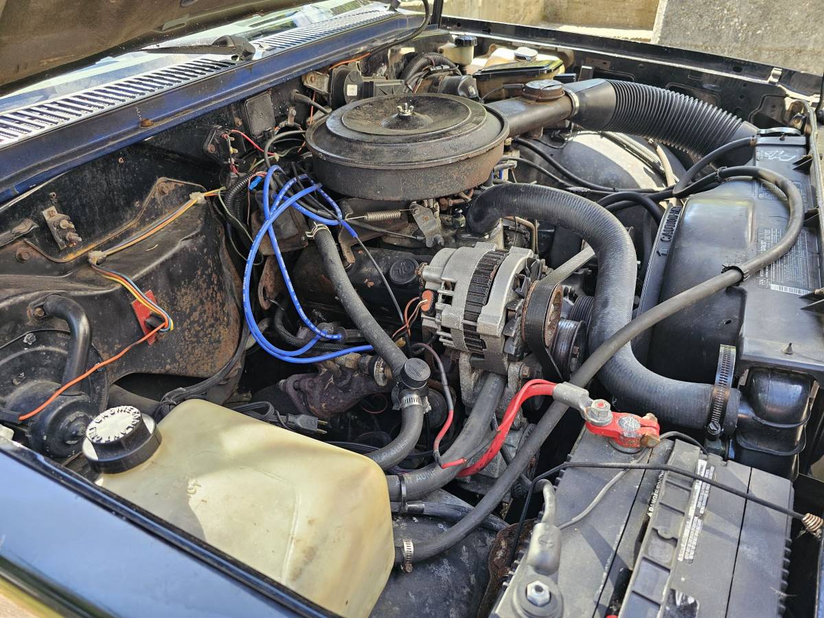 Chevy-s10-tahoe-1989-3