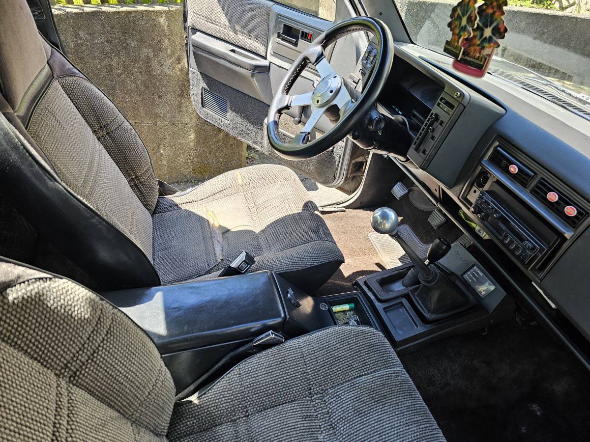Chevy-s10-tahoe-1989-4