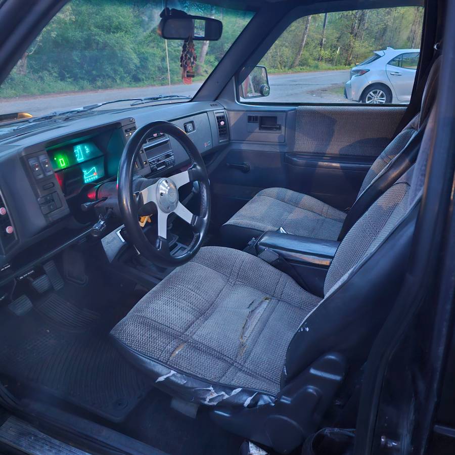 Chevy-s10-tahoe-1989