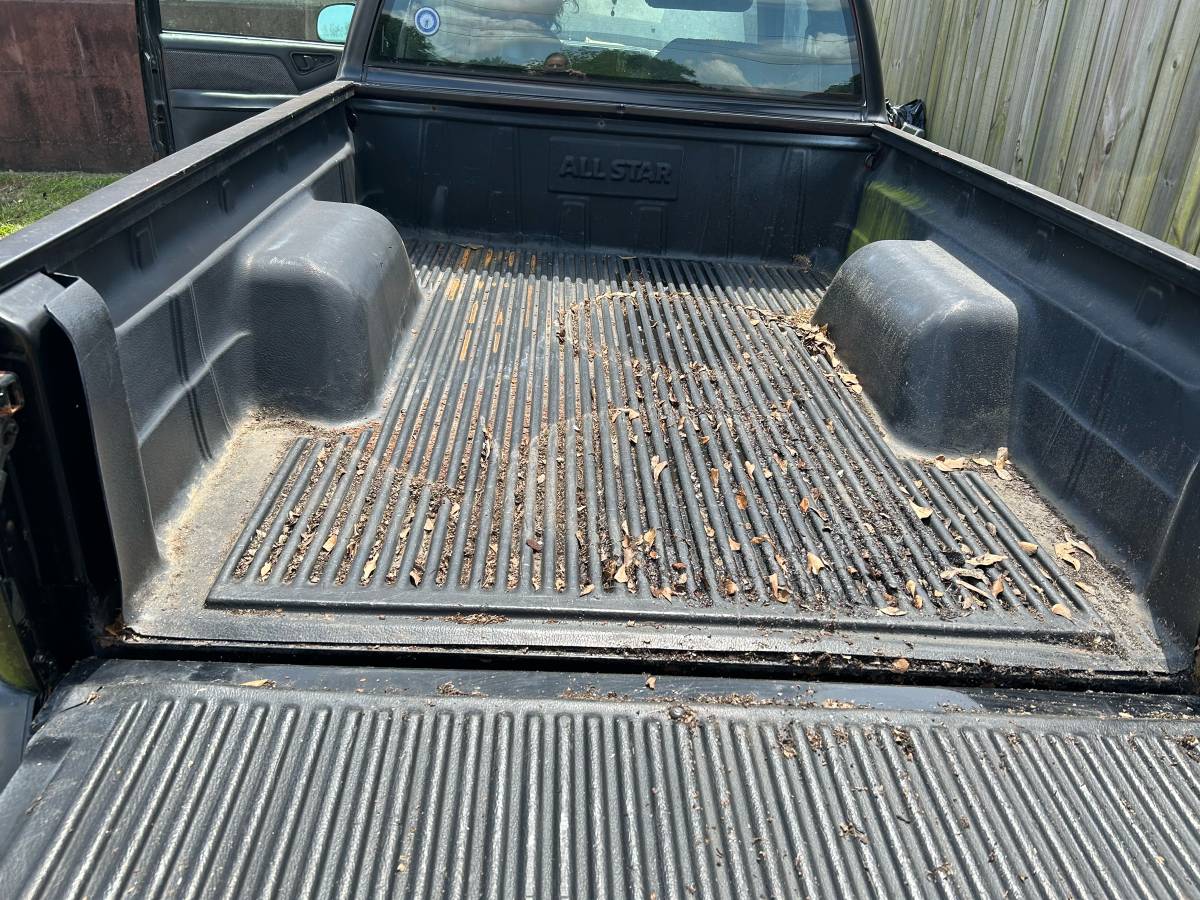 Chevy-s10-truck-1995-silver-8