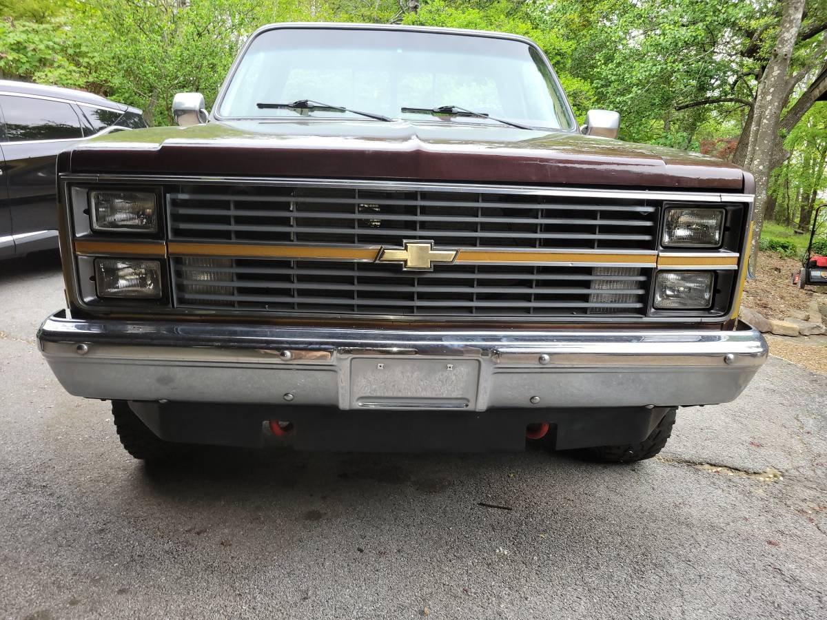 Chevy-scottsdale-1984-custom-1