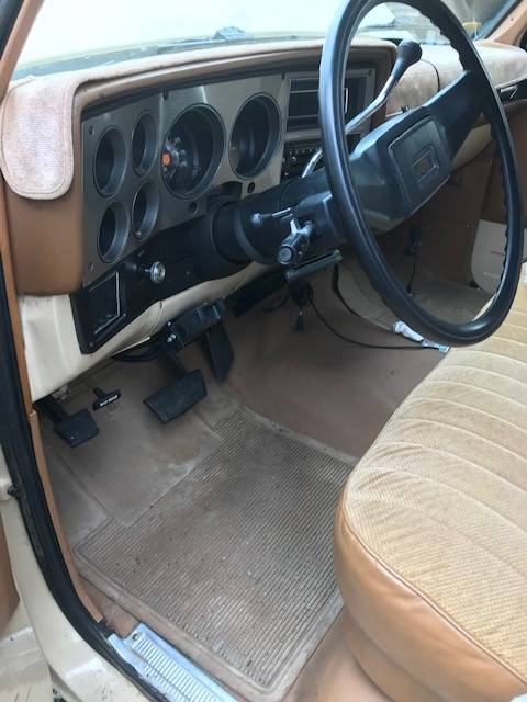 Chevy-scottsdale-1988-brown-2