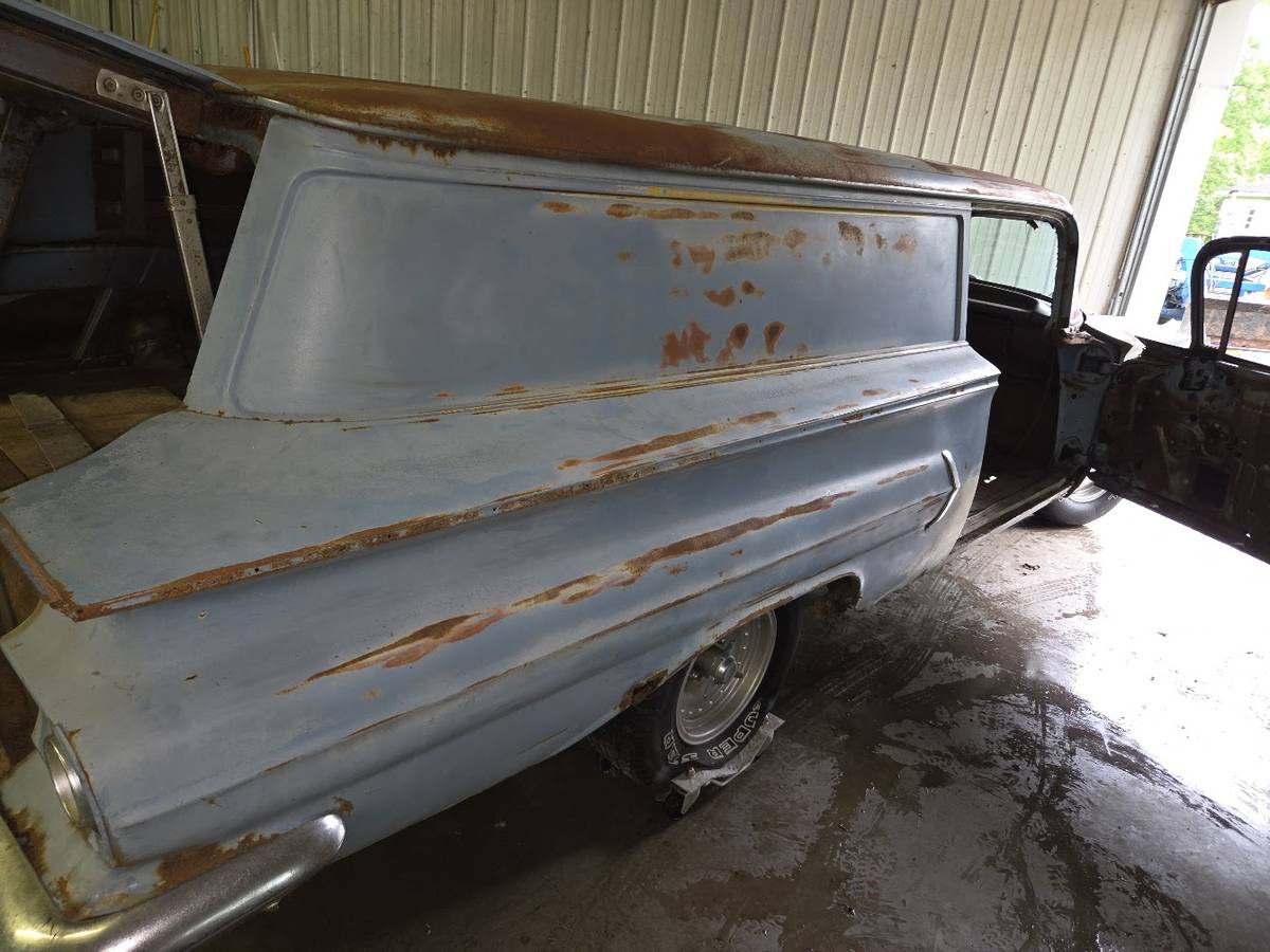 Chevy-sedan-delivery-1960-red-1