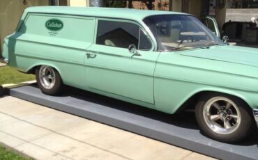 Chevy-sedan-delivery-1961-green-3