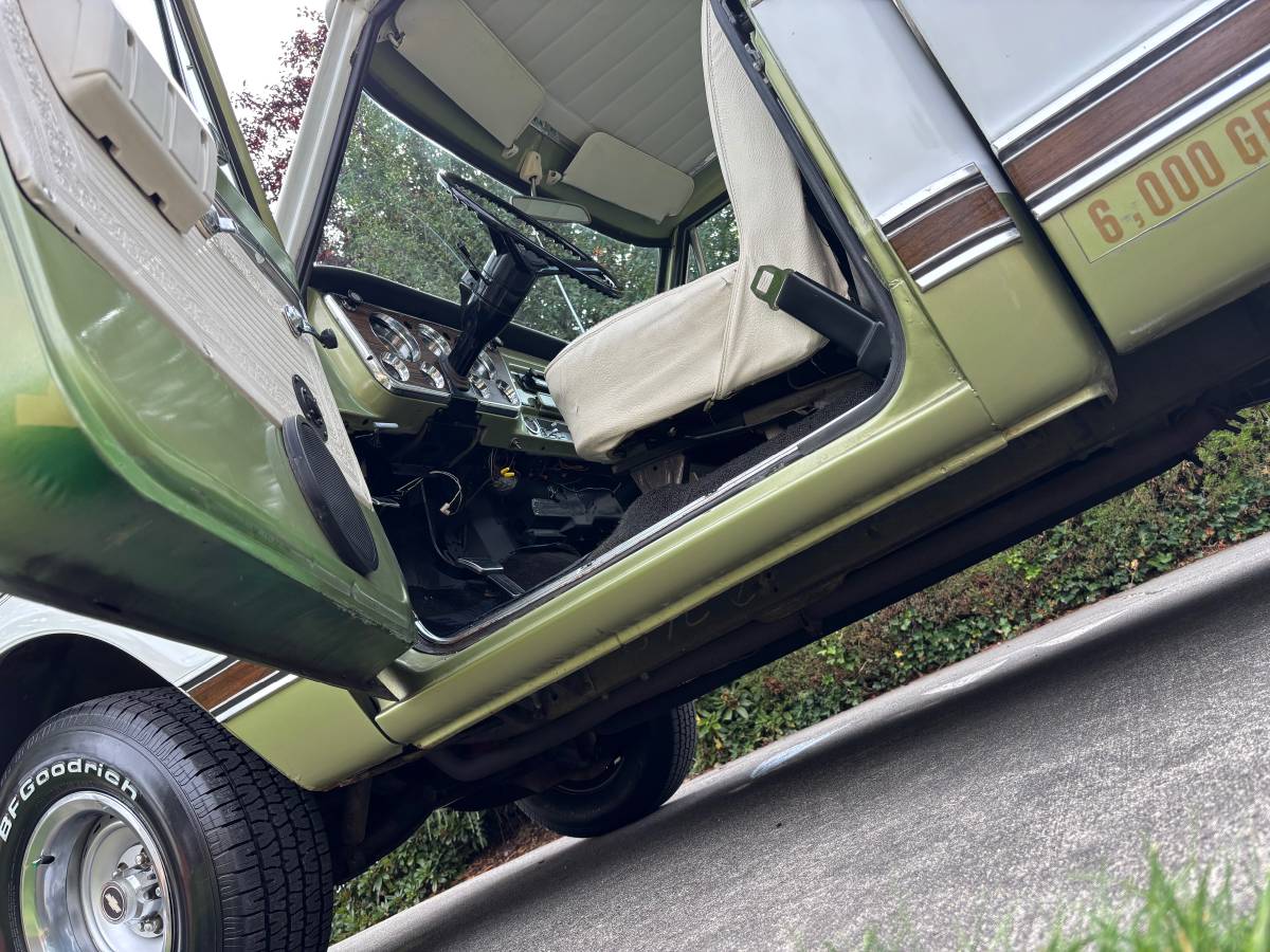 Chevy-silverado-1500-1971-green-11