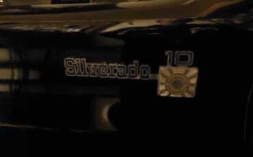 Chevy-silverado-1500-1977-black