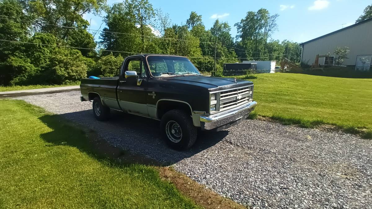 Chevy-silverado-1500-1986-black-1
