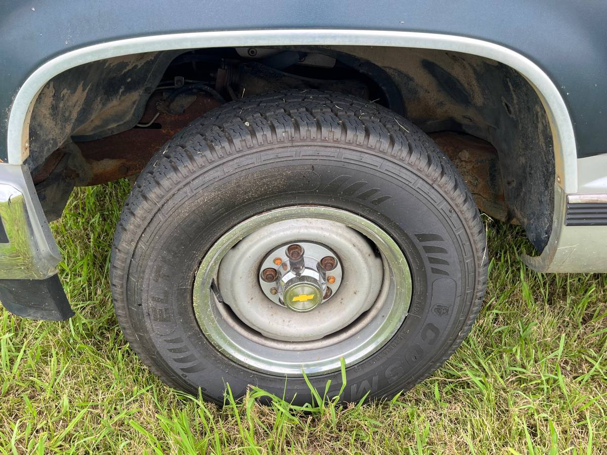 Chevy-silverado-1500-1988-blue-2