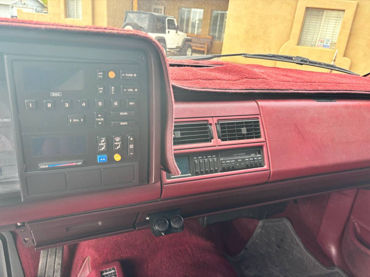 Chevy-silverado-1500-1988-red-13