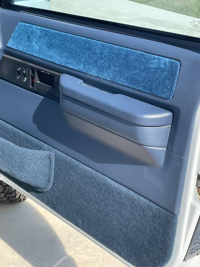 Chevy-silverado-1500-1989-blue-13