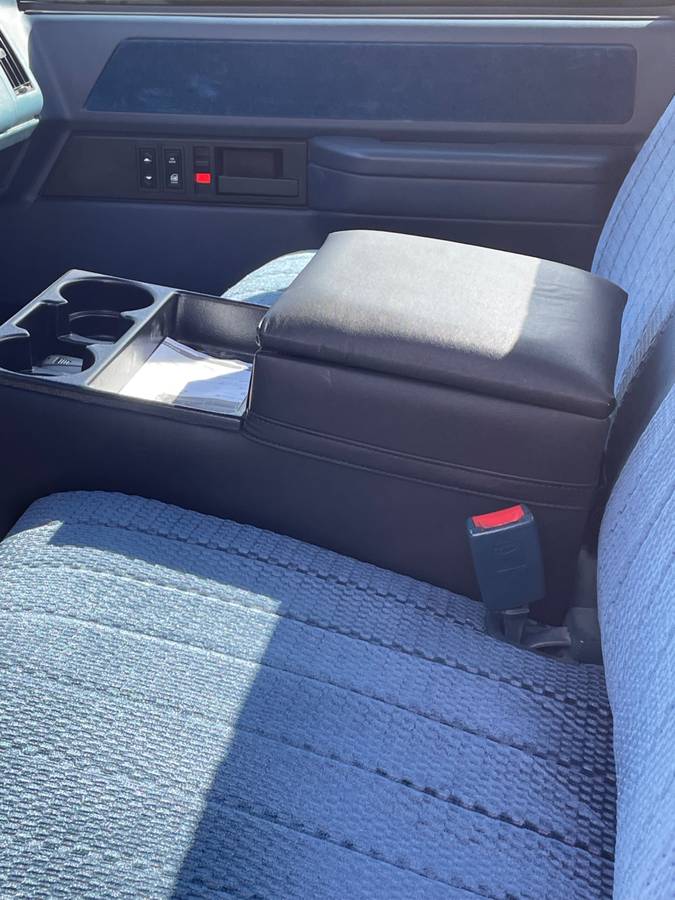 Chevy-silverado-1500-1989-blue-15