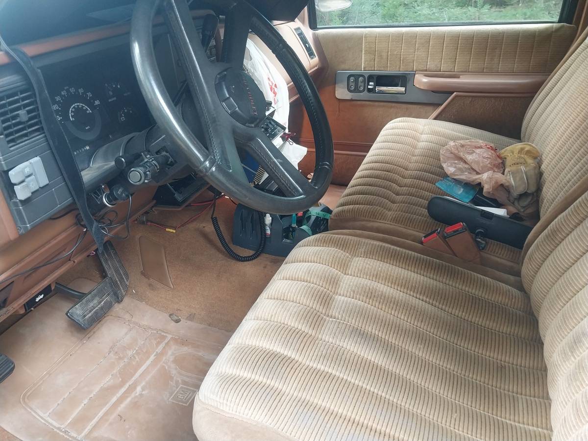 Chevy-silverado-1500-1990-brown-1