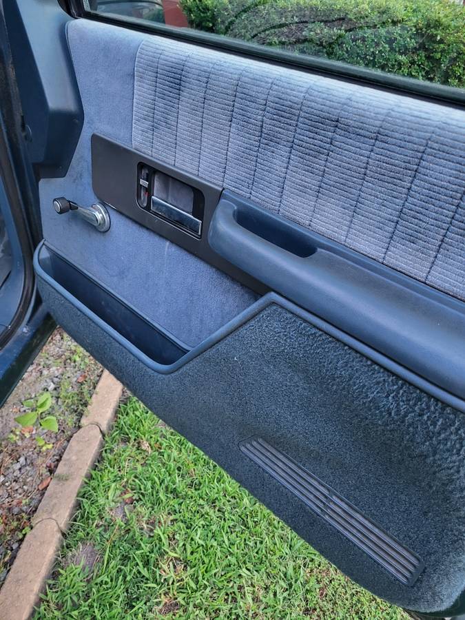 Chevy-silverado-1500-1991-blue-8