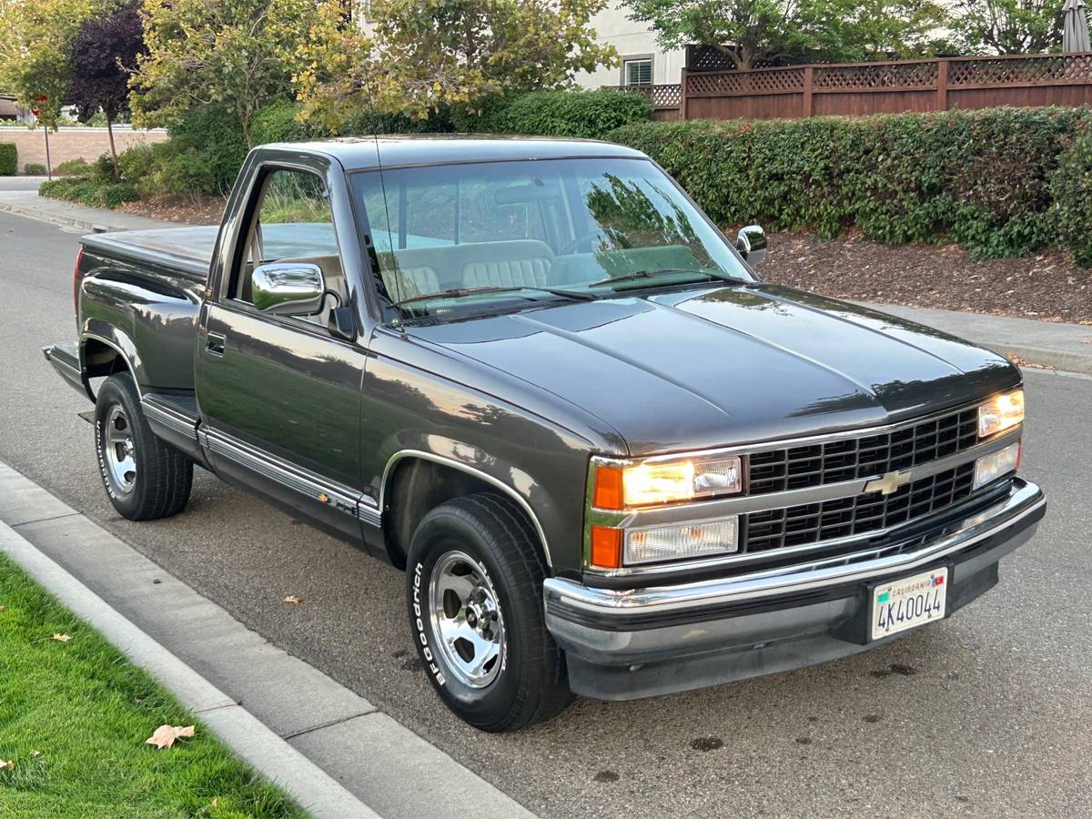 Chevy-silverado-1500-1991-grey-13