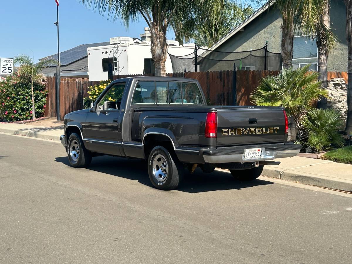 Chevy-silverado-1500-1991-grey-4