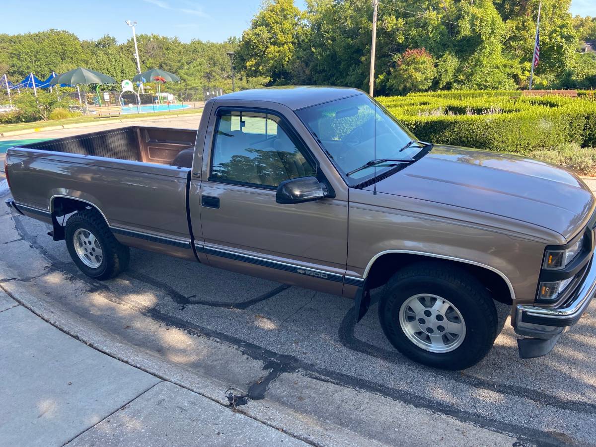 Chevy-silverado-1500-1995-brown-11