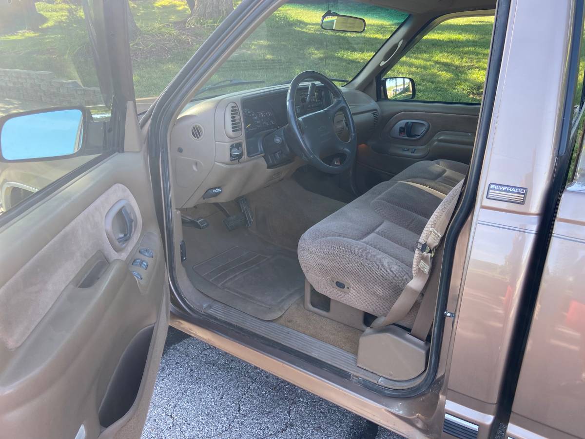Chevy-silverado-1500-1995-brown-8