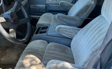 Chevy-silverado-1500-4x4-suburban-1990-white-14
