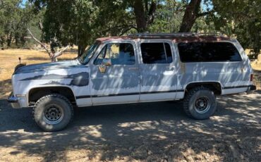 Chevy-silverado-1500-4x4-suburban-1990-white-2