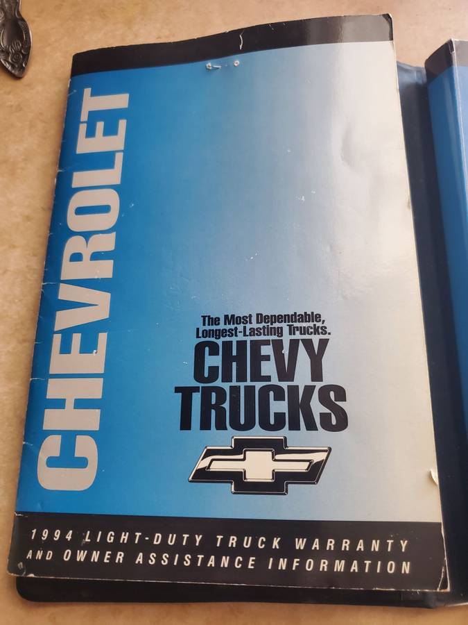 Chevy-silverado-1500-4x4ext-1994-white-13