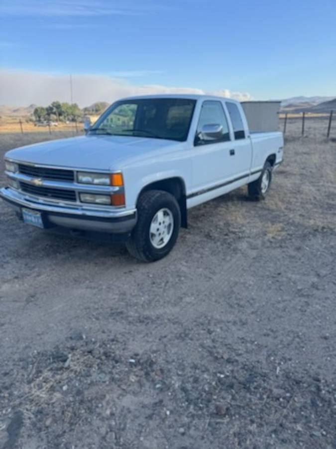 Chevy-silverado-1500-4x4ext-1994-white-15