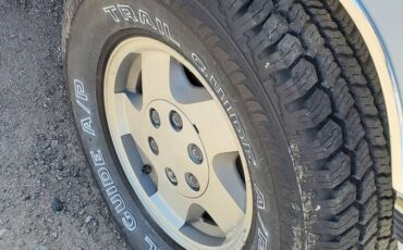 Chevy-silverado-1500-4x4ext-1994-white-8