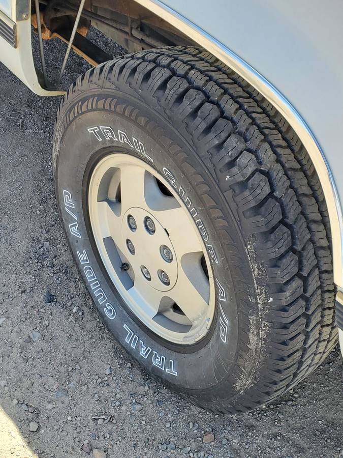 Chevy-silverado-1500-4x4ext-1994-white-8