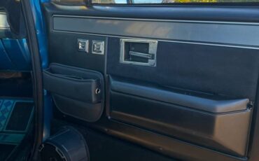 Chevy-silverado-1981-blue-10