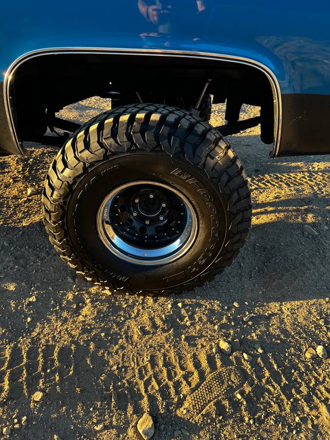 Chevy-silverado-1981-blue-2