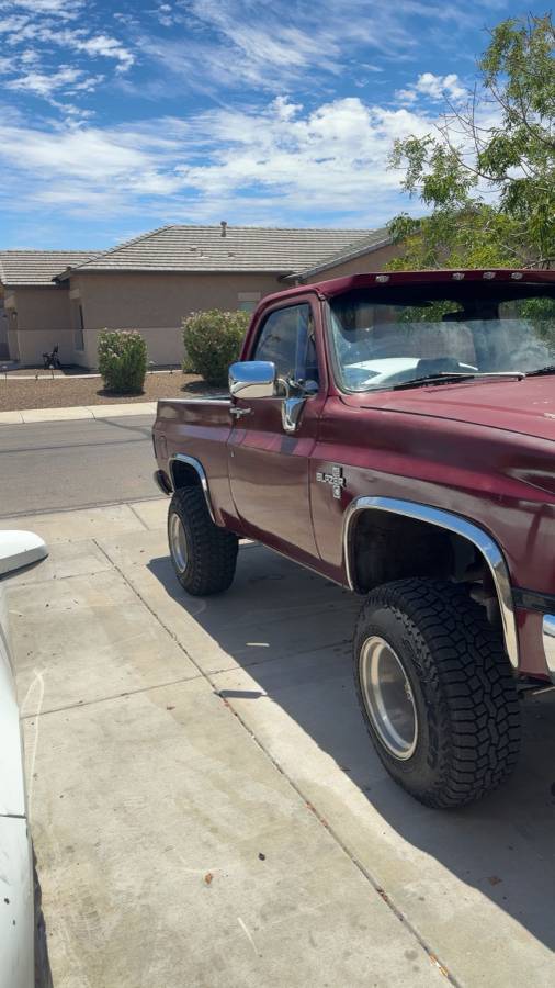 Chevy-silverado-1983-11
