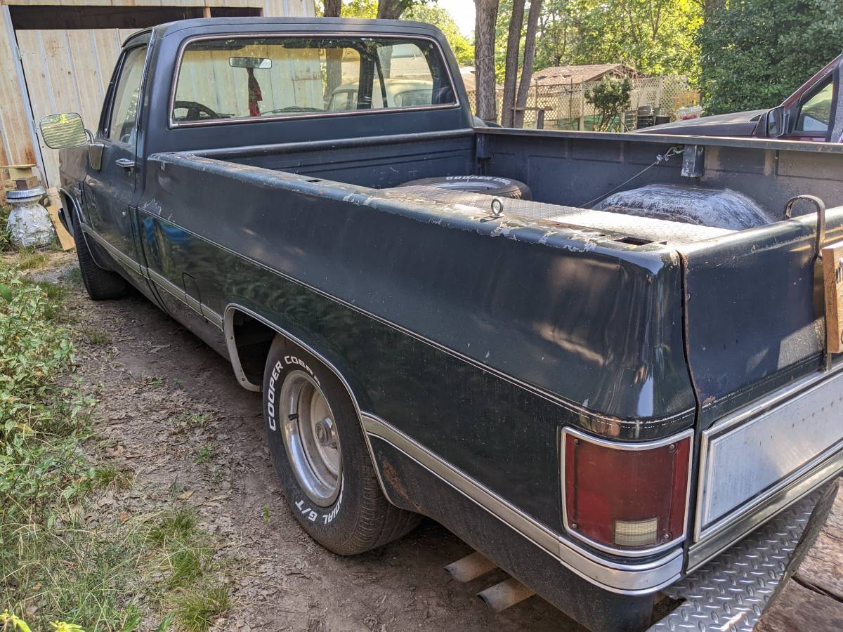 Chevy-silverado-1984-blue-1
