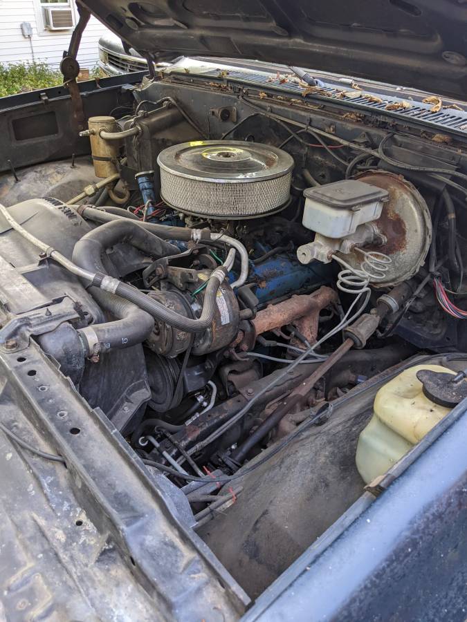 Chevy-silverado-1984-blue-11