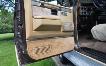 Chevy-silverado-1984-brown-15