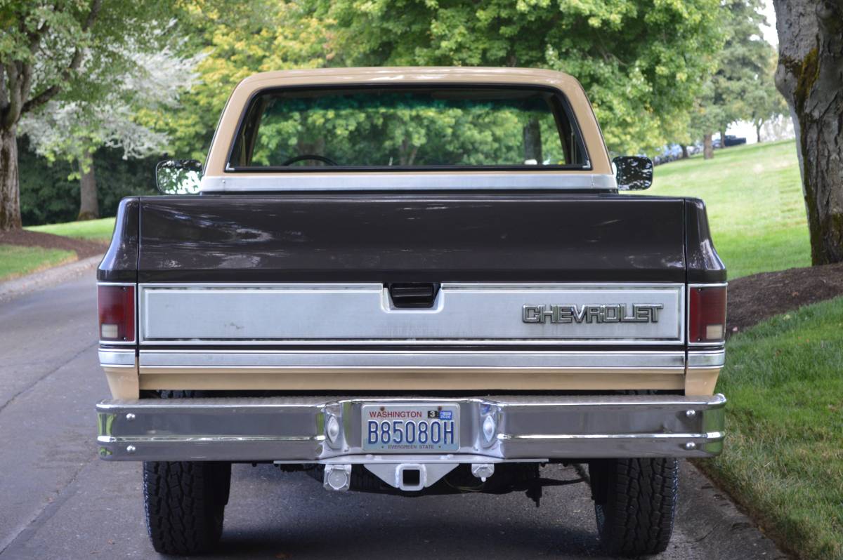 Chevy-silverado-1984-brown-3