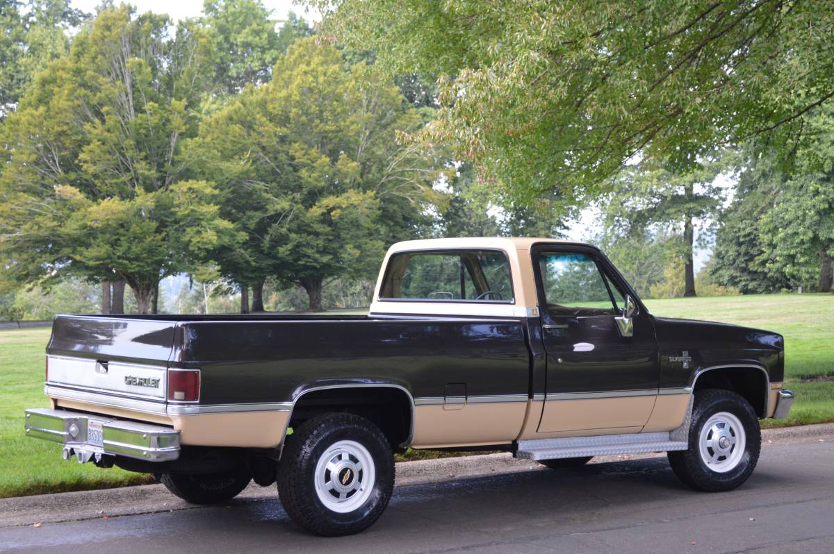 Chevy-silverado-1984-brown-6