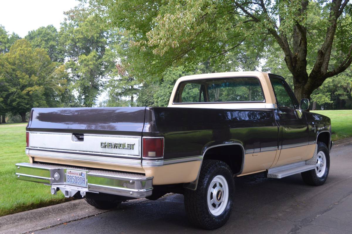 Chevy-silverado-1984-brown-7