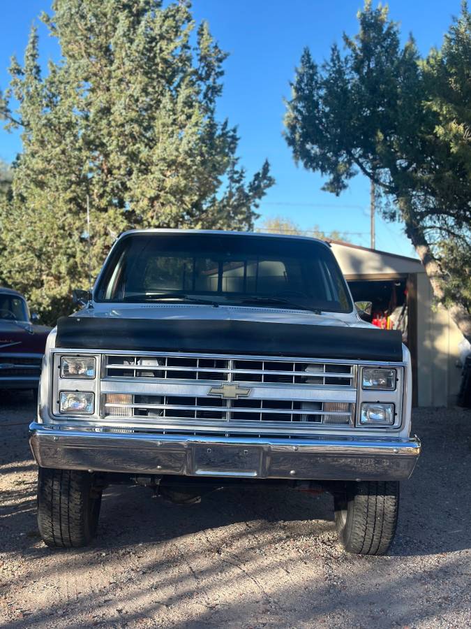 Chevy-silverado-1985-9
