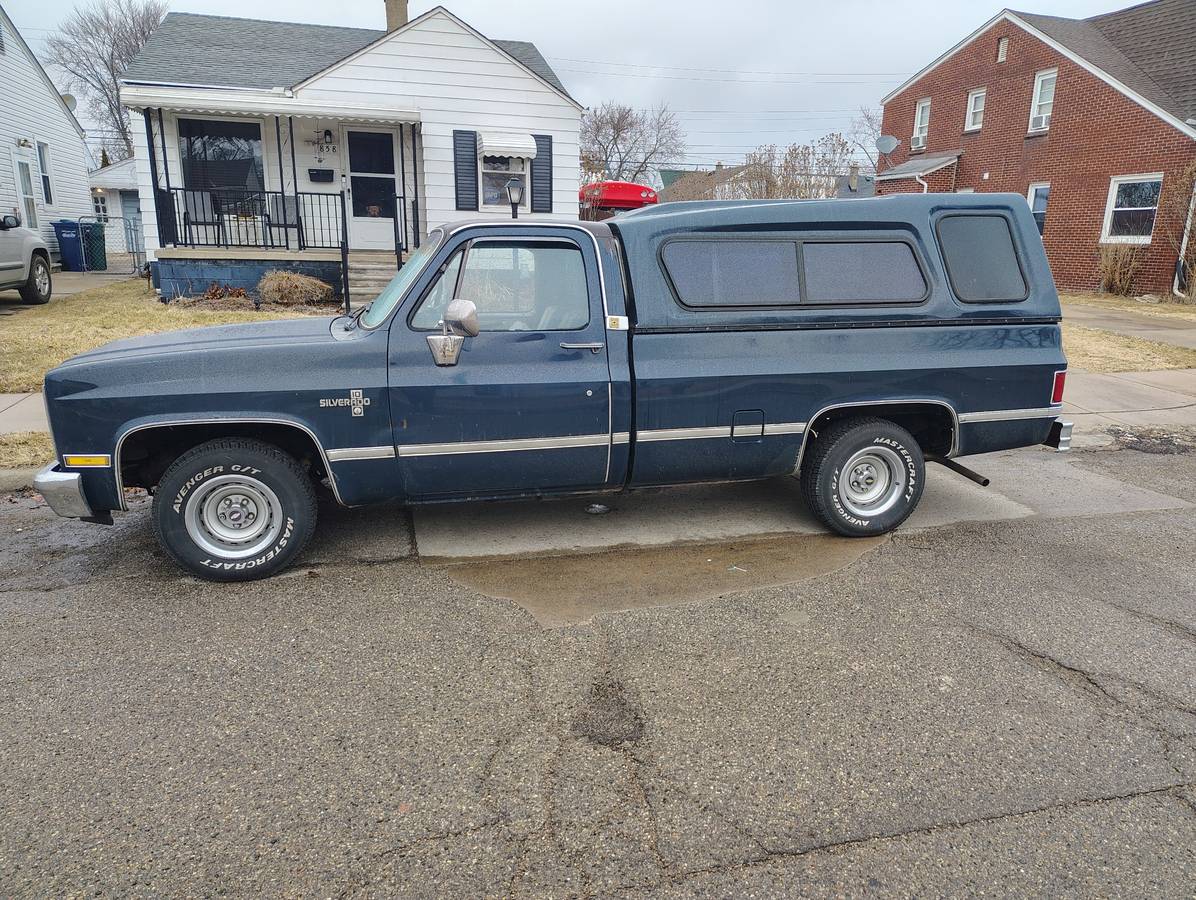 Chevy-silverado-1986-blue