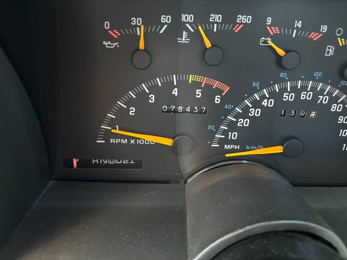 Chevy-silverado-1990-custom-9