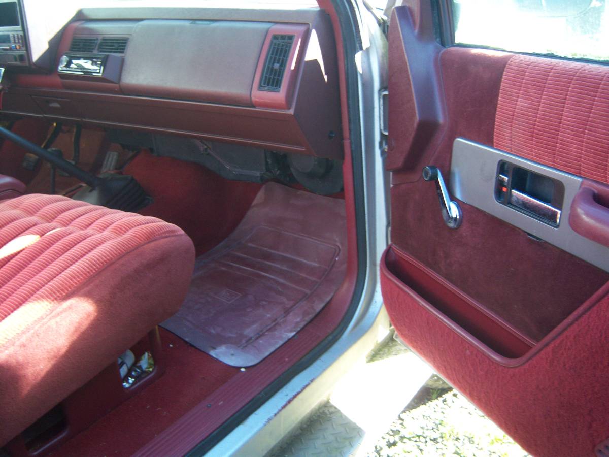 Chevy-silverado-1990-red-7