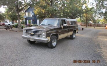 Chevy-silverado-2500-1985-brown