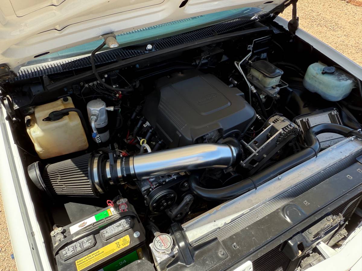 Chevy-silverado-3500-1992-white-14