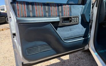 Chevy-silverado-3500-1992-white-20