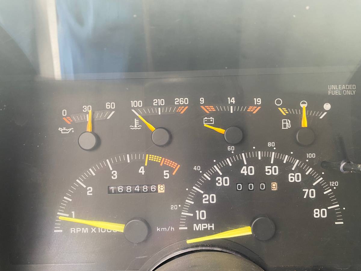 Chevy-silverado-3500hd-1994-white-12