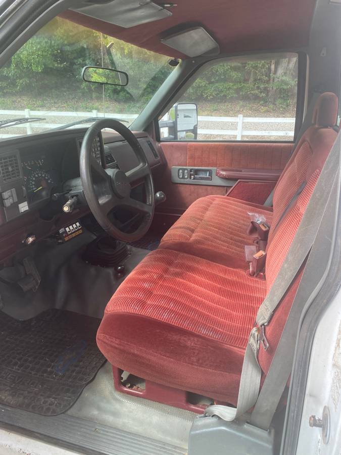 Chevy-silverado-3500hd-1994-white-17