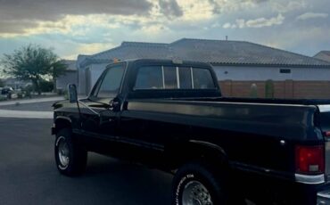 Chevy-silverado-3500hd-4x4-1987-black-2