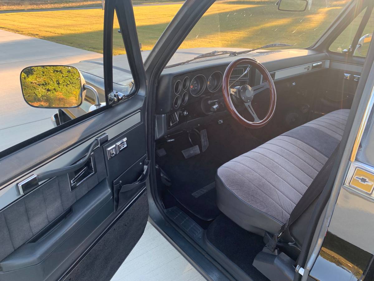Chevy-silverado-c10r10-1987-grey-2