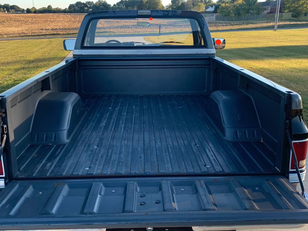 Chevy-silverado-c10r10-1987-grey-6